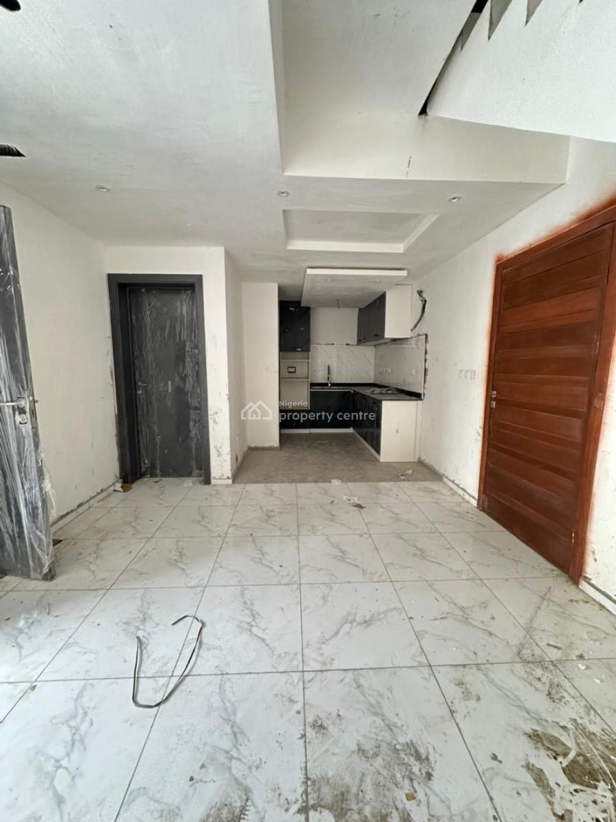 Luxury 2 Bedroom Apartment with Elevator in a Secure and Serene Enviro, Lekki Phase 1, Lekki, Lagos, House for Sale