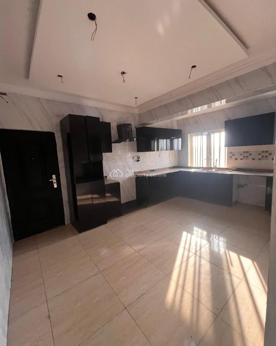 Beautiful 3 Bedroom Apartment, Ikate, Lekki, Lagos, Block of Flats for Sale