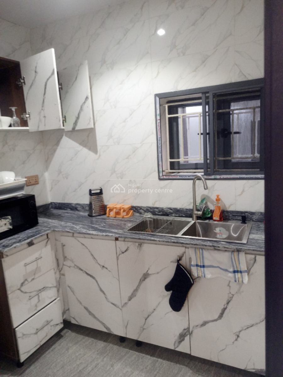 Lovely 2 Bedroom Flat with Smart Tv and Lovely Furnishings, Anthony, Maryland, Lagos, Flat / Apartment Short Let