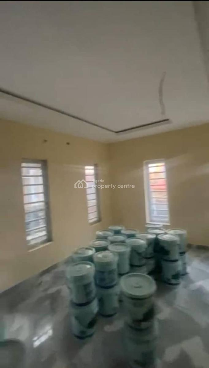 Lovely 3bedroom Flat, Alagomeji, Yaba, Lagos, Flat / Apartment for Rent