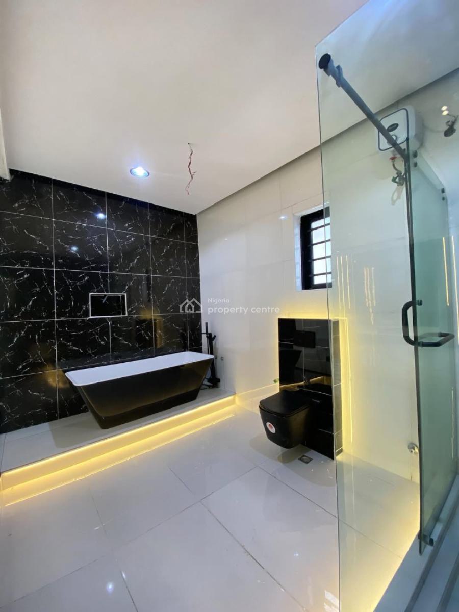 Executive Luxurious 5-bedrooms Deluxe Fully Detached Triplex with Bq, Orchid, Lekki, Lagos, Detached Duplex for Sale