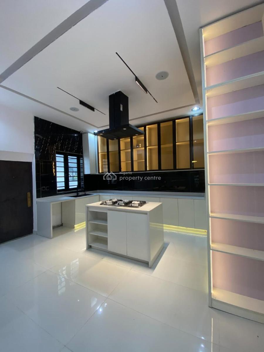 Executive Luxurious 5-bedrooms Deluxe Fully Detached Triplex with Bq, Orchid, Lekki, Lagos, Detached Duplex for Sale
