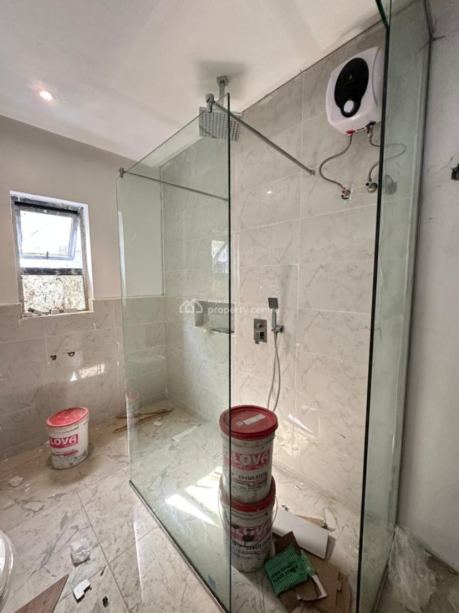 Luxury 2 Bedroom Maissonette Penthouse with a Swimming Pool and Gym, Lekki Phase 1, Lekki, Lagos, Flat / Apartment for Sale