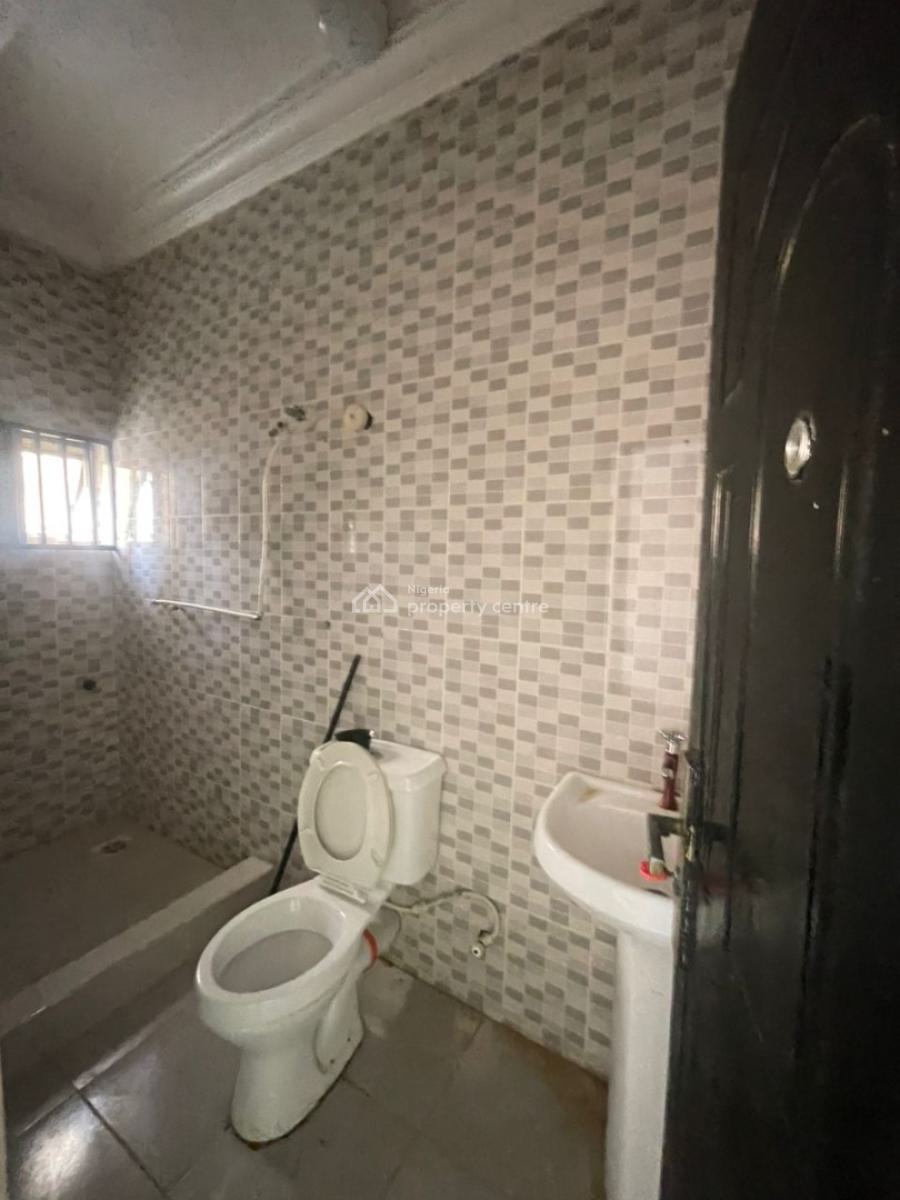 Spacious Standard Mini Flat at Ologolo, Lekki., Ologolo, Ologolo, Lekki, Lagos, Mini Flat (room and Parlour) for Rent