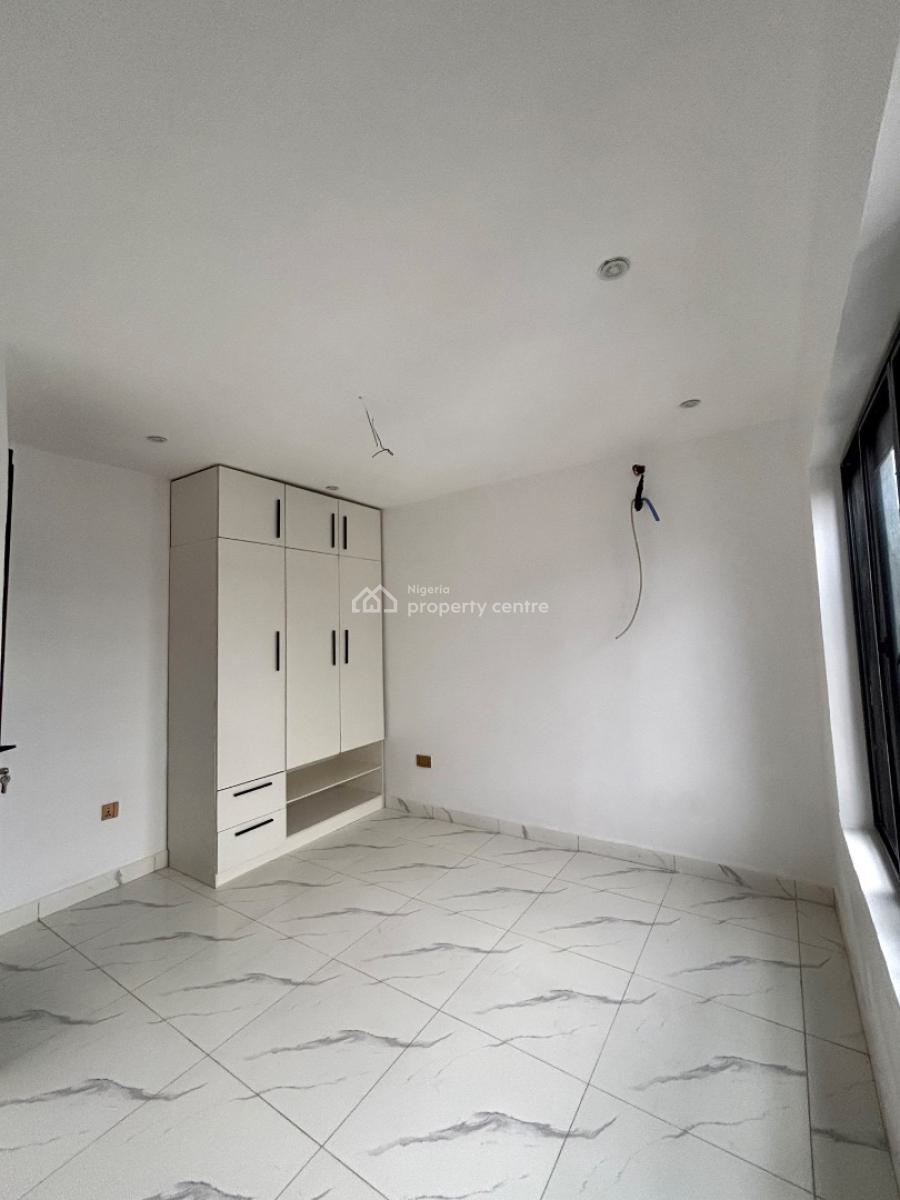 1 Bedroom Apartment, Lekki Phase 1, Lekki, Lagos, Mini Flat (room and Parlour) for Rent