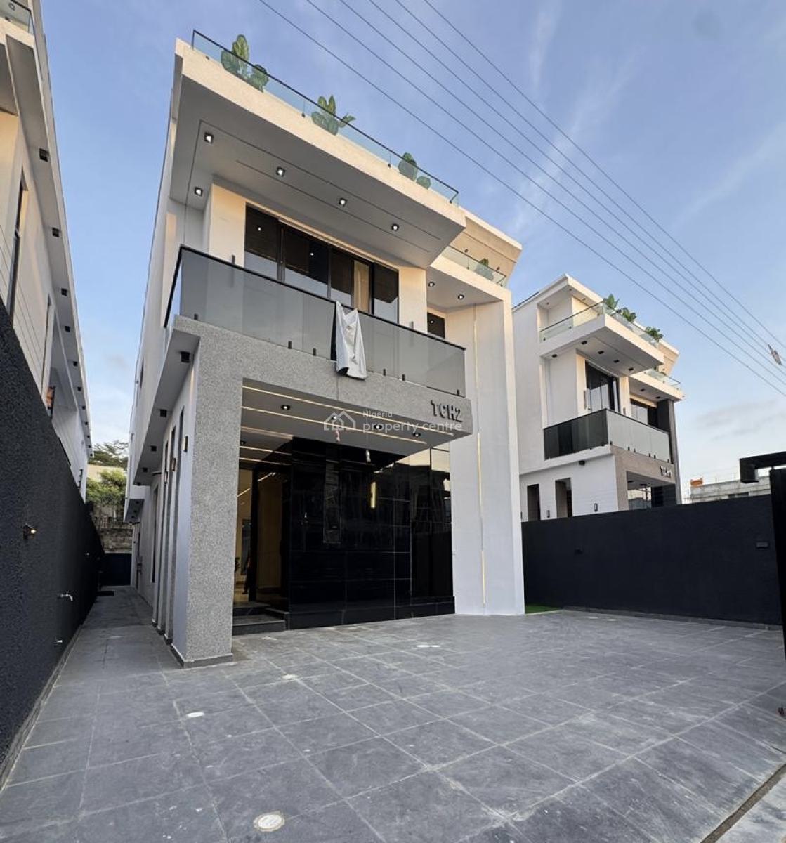 Luxurious 5 Beds Detached Duplex with a Gym & Pool, Lekki, Lagos, Detached Duplex for Sale