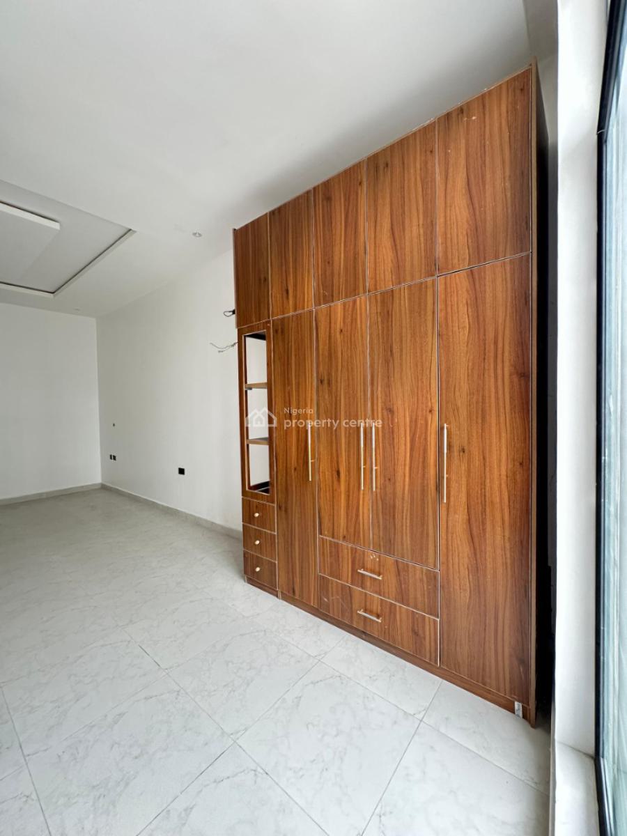 Luxury 2 Bedroom Apartment with Swimming Pool, Gym and Cinema, Lekki, Lekki Phase 1, Lekki, Lagos, Flat / Apartment for Sale