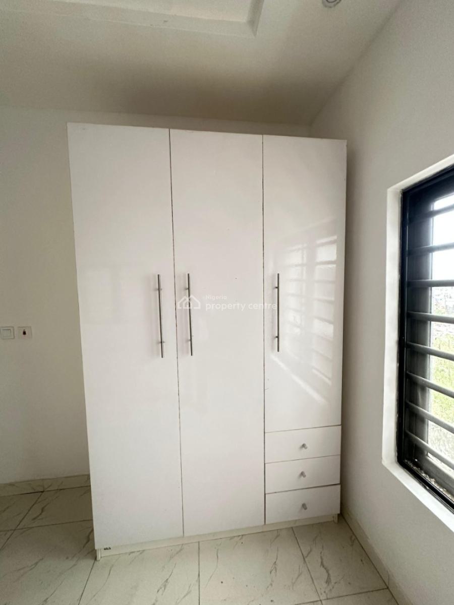 Newly Built Luxury 2 Bedroom Apartment with an Elevator and Gym, Lekki, Lekki Phase 1, Lekki, Lagos, Flat / Apartment for Sale