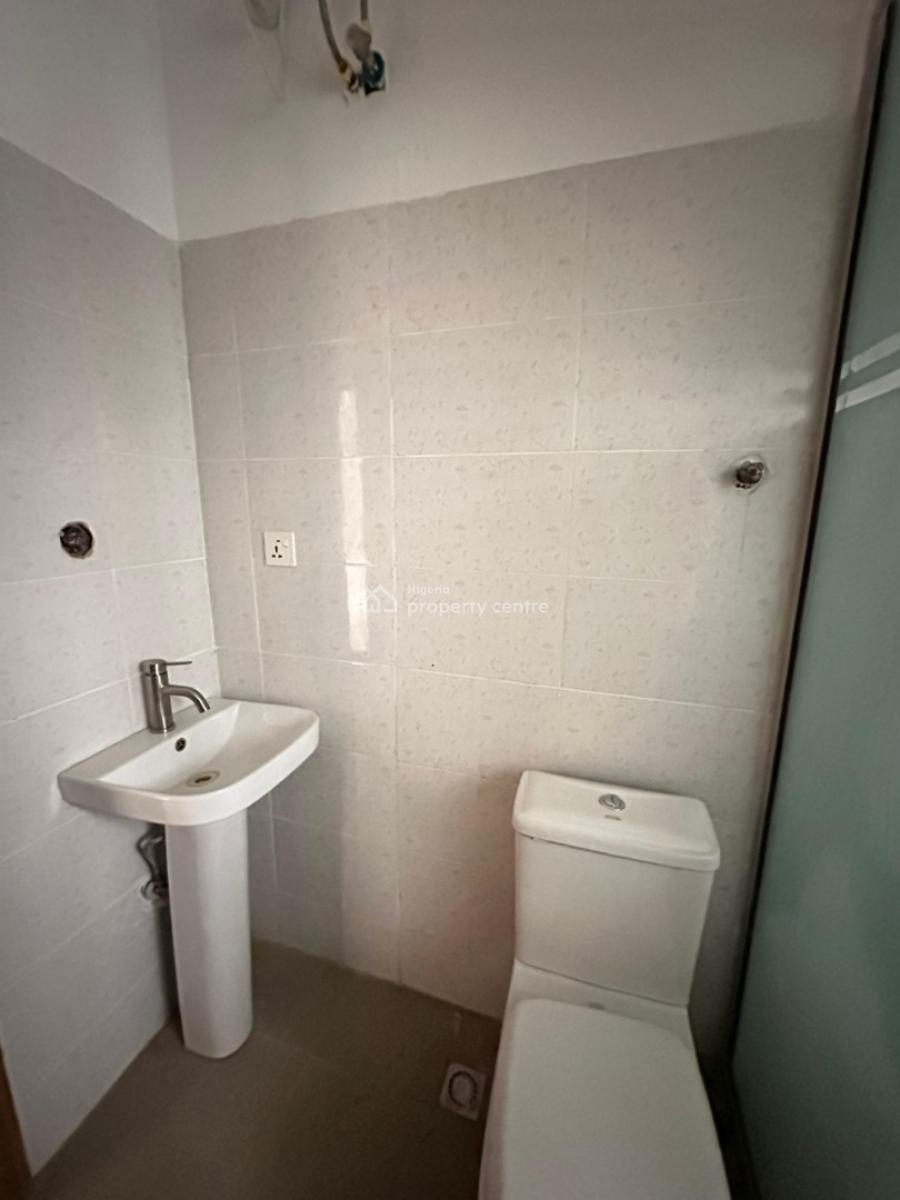 Newly Built Luxury 2 Bedroom Apartment with an Elevator and Gym, Lekki, Lekki Phase 1, Lekki, Lagos, Flat / Apartment for Sale