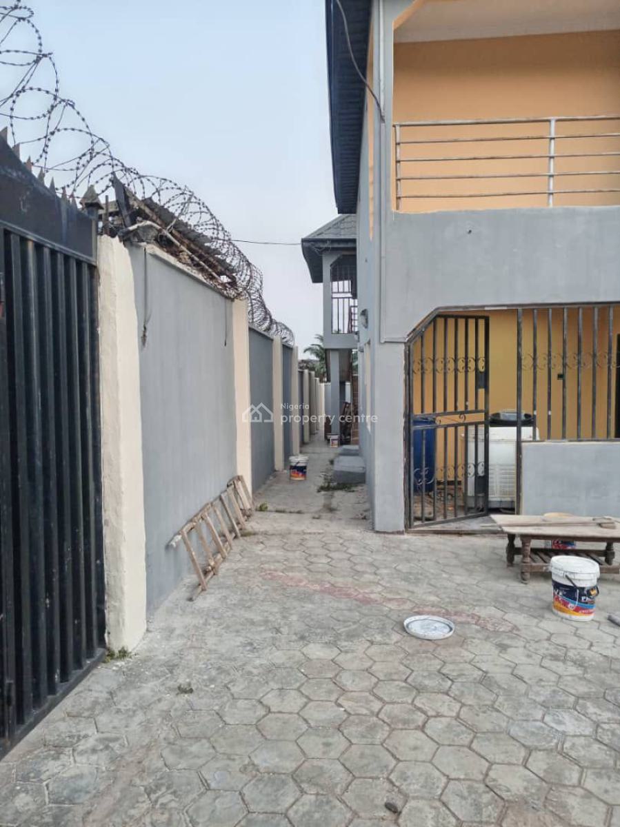 a Lovely 4 Bedroom Duplex All En-suite with 2 Units of 2 Bed Flat, in a Secured Neighborhood in Ikorodu, Ikorodu, Lagos, House for Sale