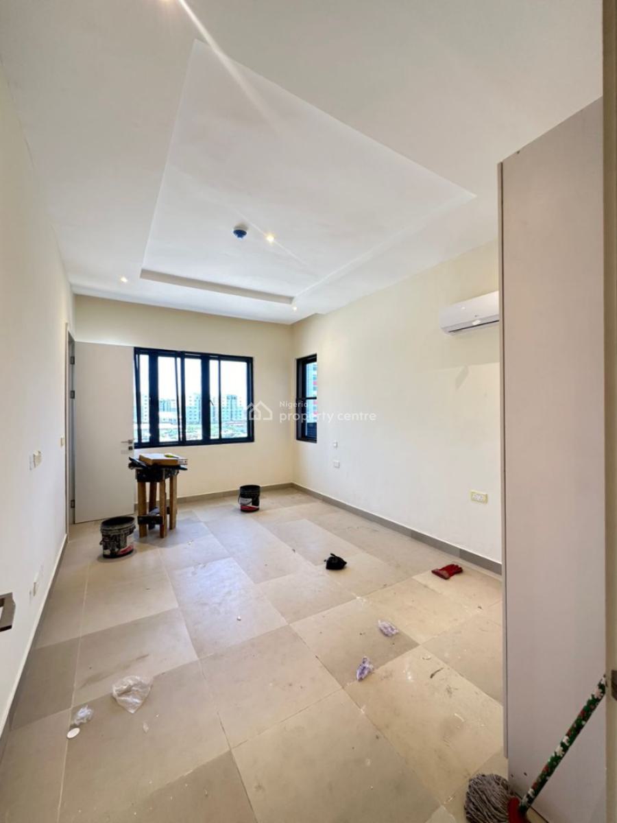 Gorgeous 3 Bedroom Apartments with a Pool,gym,bq, Lekki Phase 1, Lekki, Lagos, House for Sale