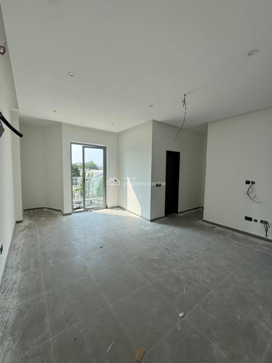 Aesthetically Pleasing 3 Bedroom Self Compound Terrace Duplex Bq, Lekki Phase 1, Lekki, Lagos, Terraced Duplex for Sale