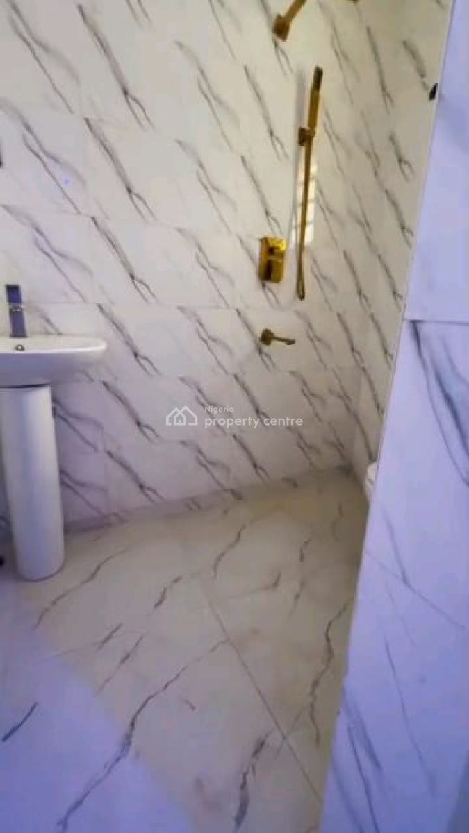 7bedroom Fully Detached Duplex, Gwarinpa, Abuja, Detached Duplex for Sale