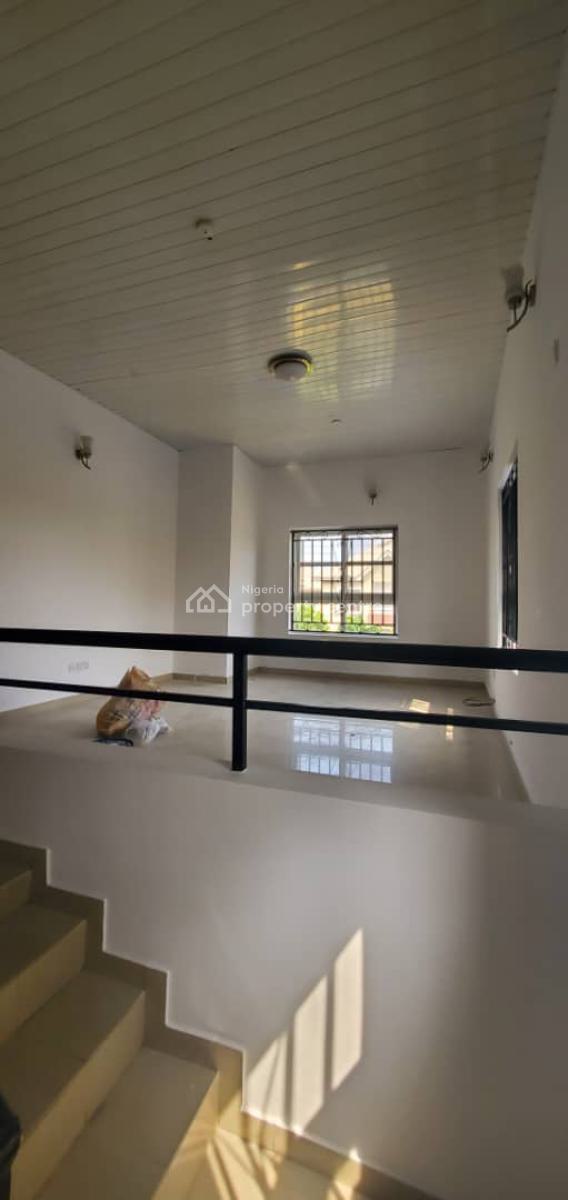 Newly Renovated 4 Bedroom Detached House with a Room Bq., Northern Foreshore Estate Chevron Drive, Lekki, Lagos, Detached Duplex for Rent