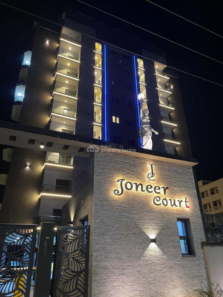 Elegant Waterfront 3 Bedrooms Apartment with Pool & Snooker, Lekki Phase 1, Lekki, Lagos, Flat / Apartment for Sale