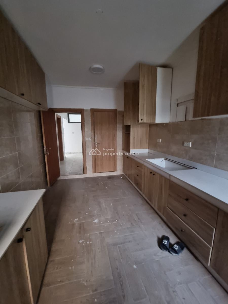 4 Bedroom Semi-detached with Bq and Security House, Off Admiralty Way, Lekki Phase 1, Lekki, Lagos, Semi-detached Duplex for Rent