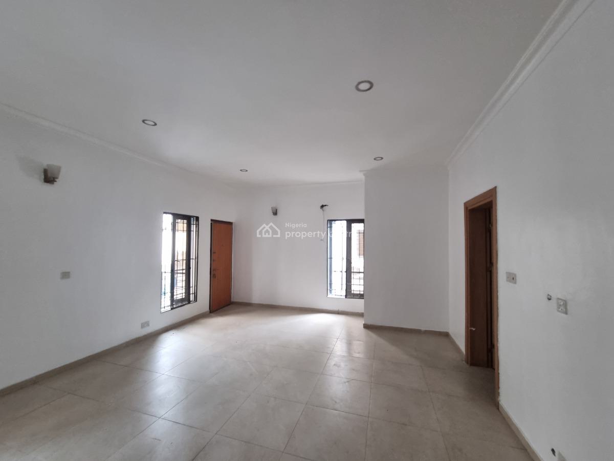 4 Bedroom Semi-detached with Bq and Security House, Off Admiralty Way, Lekki Phase 1, Lekki, Lagos, Semi-detached Duplex for Rent