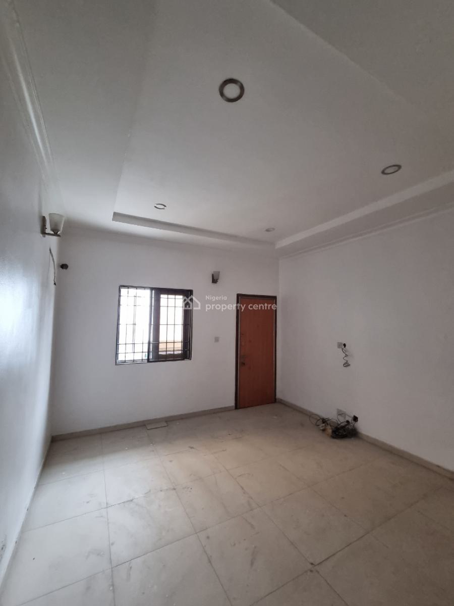 4 Bedroom Semi-detached with Bq and Security House, Off Admiralty Way, Lekki Phase 1, Lekki, Lagos, Semi-detached Duplex for Rent