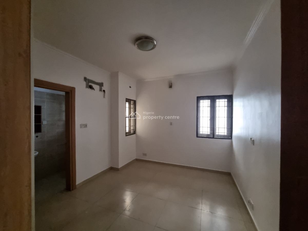 4 Bedroom Semi-detached with Bq and Security House, Off Admiralty Way, Lekki Phase 1, Lekki, Lagos, Semi-detached Duplex for Rent