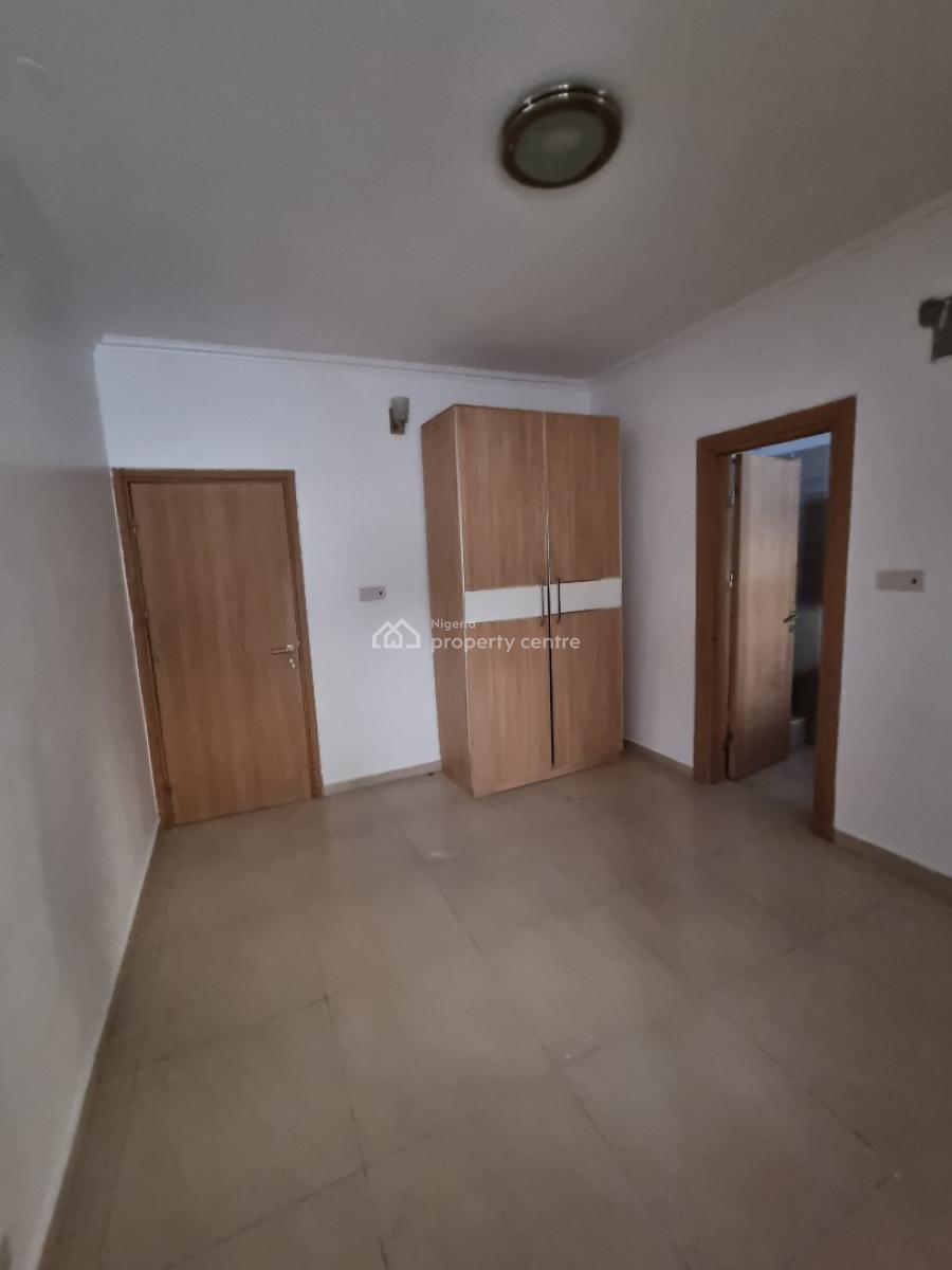 4 Bedroom Semi-detached with Bq and Security House, Off Admiralty Way, Lekki Phase 1, Lekki, Lagos, Semi-detached Duplex for Rent