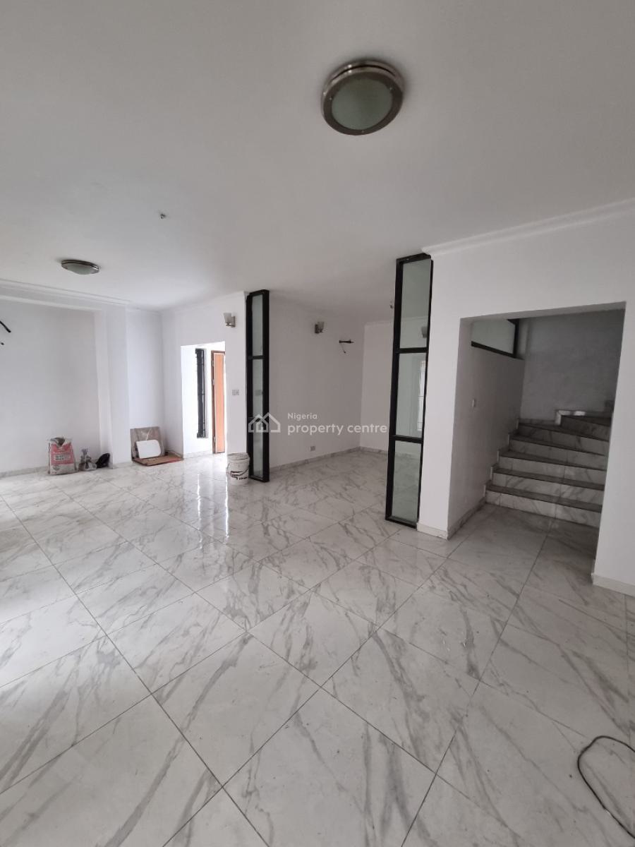 4 Bedroom Semi-detached with Bq and Security House, Off Admiralty Way, Lekki Phase 1, Lekki, Lagos, Semi-detached Duplex for Rent