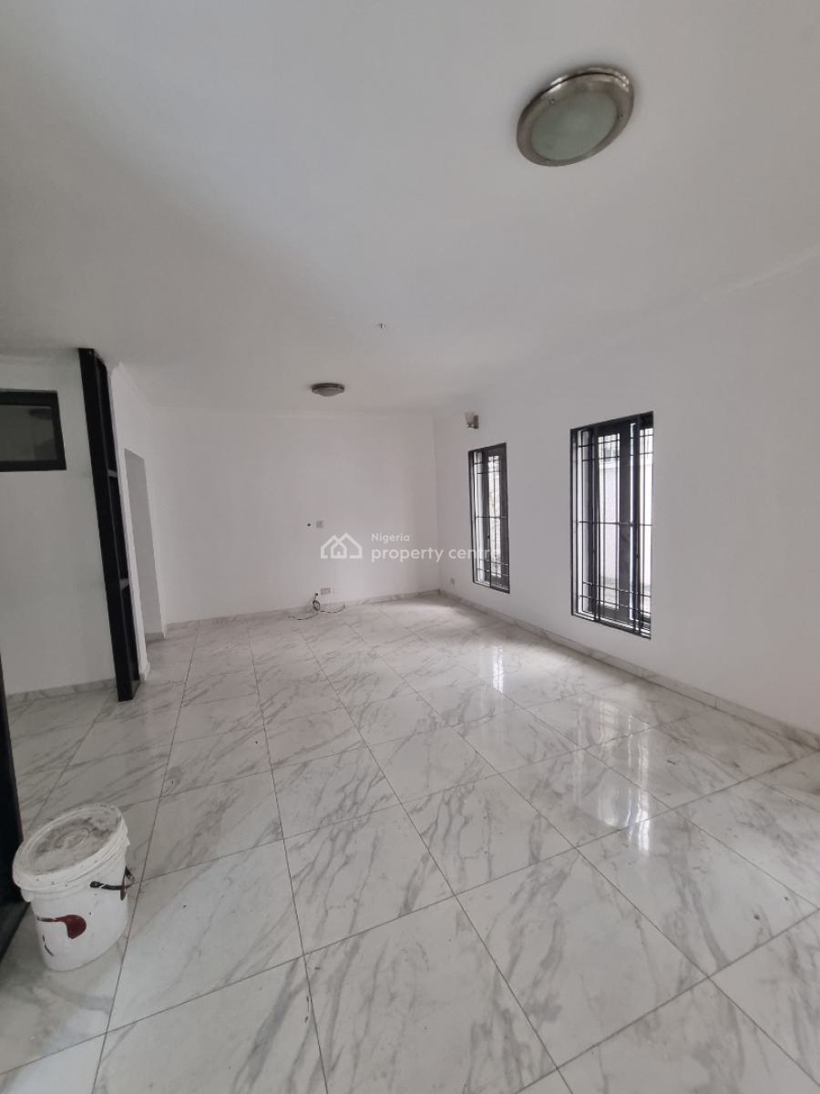 4 Bedroom Semi-detached with Bq and Security House, Off Admiralty Way, Lekki Phase 1, Lekki, Lagos, Semi-detached Duplex for Rent