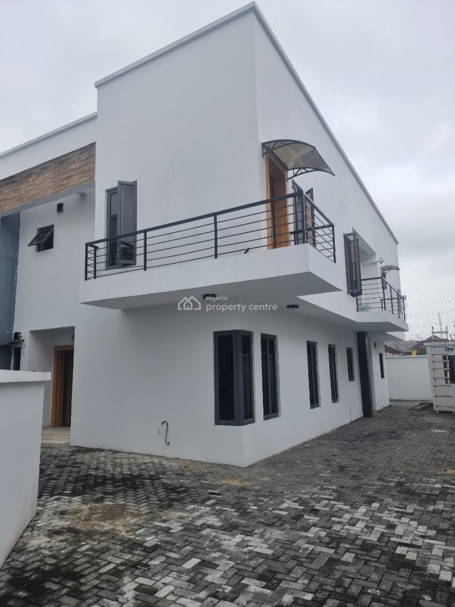 4 Bedroom Semi-detached with Bq and Security House, Off Admiralty Way, Lekki Phase 1, Lekki, Lagos, Semi-detached Duplex for Rent