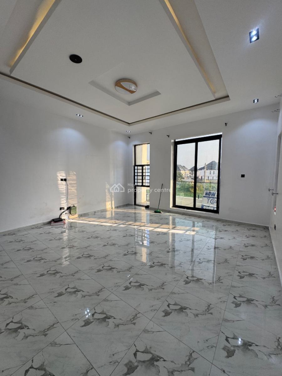 Unbeatable Offer 4 Bed  Self Compound Semi Detached Duplex with Bq, Within a Highly Sought After Estate in Chevron Toll Gate, Orchid Road, Lekki, Lagos, Semi-detached Duplex for Sale