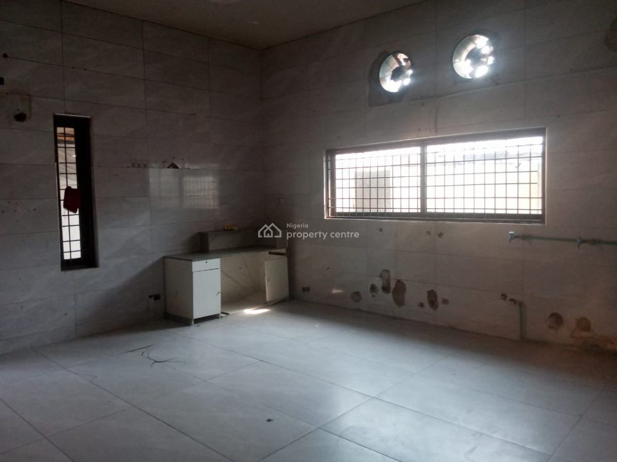 5 Bedroom Detached House, Self Compound, Lekki Phase 1, Lekki, Lagos, Detached Duplex for Rent