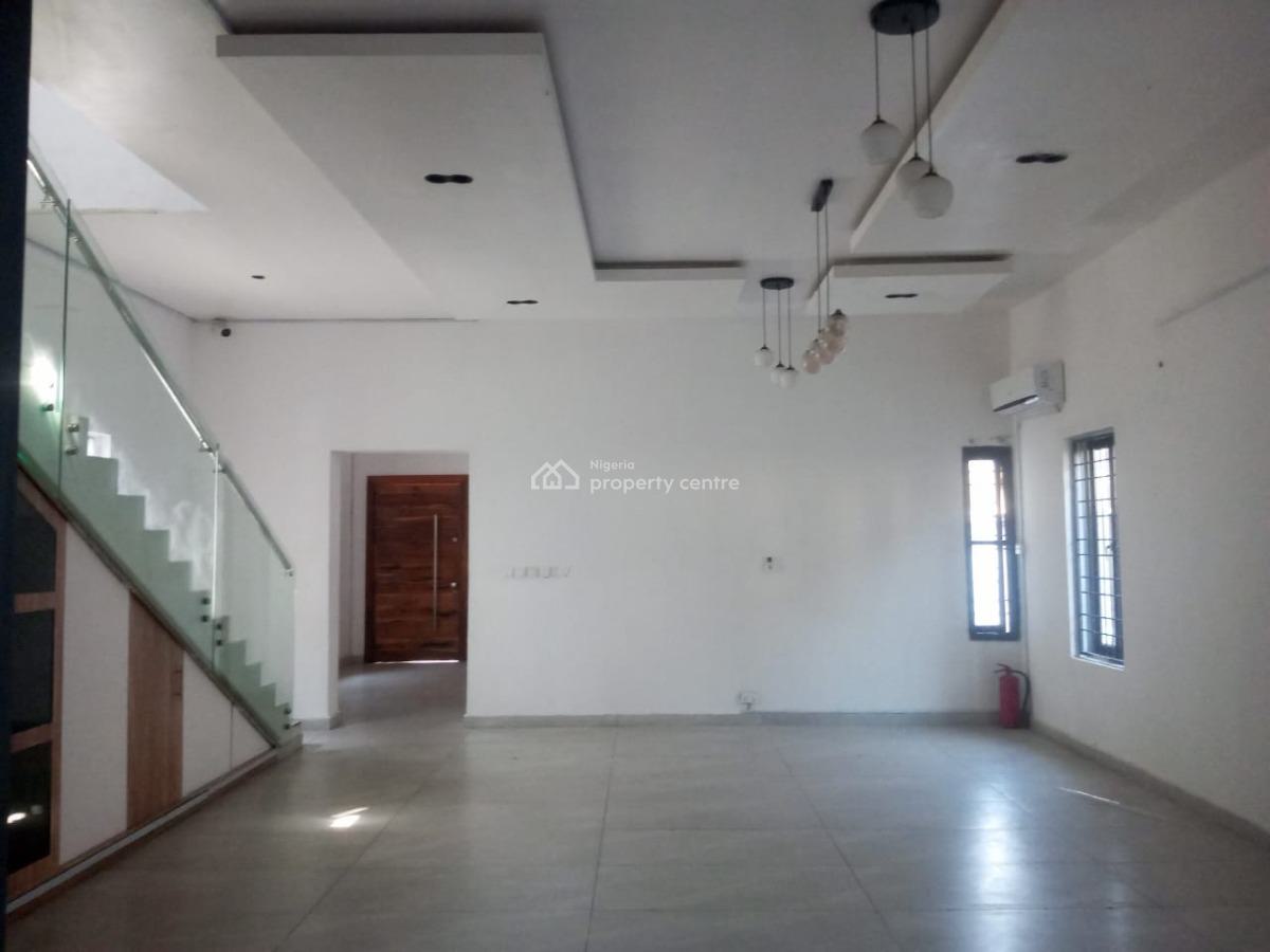 5 Bedroom Detached House, Self Compound, Lekki Phase 1, Lekki, Lagos, Detached Duplex for Rent