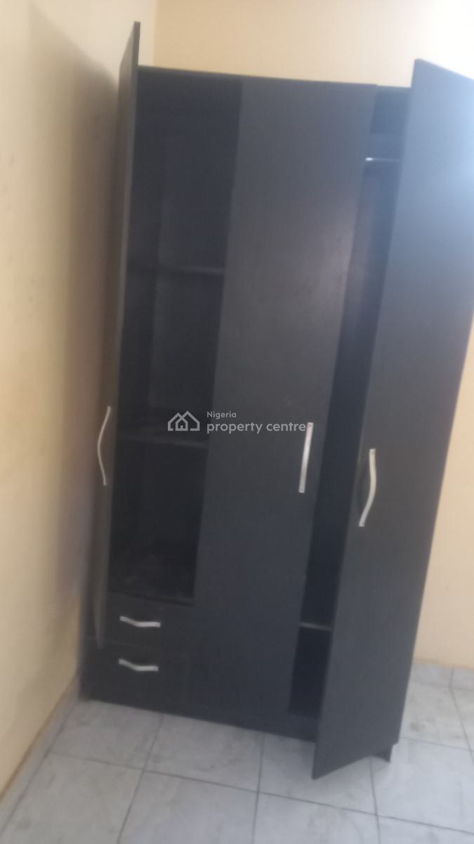 Standard 2 Bedrooms Flat, Dawaki, Gwarinpa, Abuja, Flat / Apartment for Rent