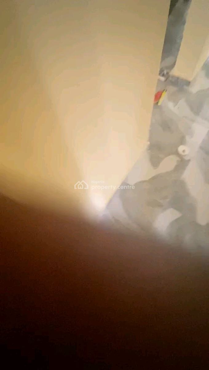 Newly Built 2bedroom Upstairs& Ground Floor, Pop. Kitchen Cabinets, Alagomeji, Yaba, Lagos, Flat / Apartment for Rent