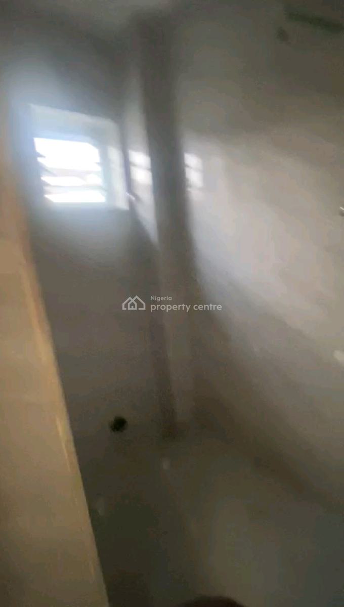 Newly Built 3bedroom Upstairs& Ground Floor, Pop. Kitchen Cabinets, Alagomeji, Yaba, Lagos, Flat / Apartment for Rent