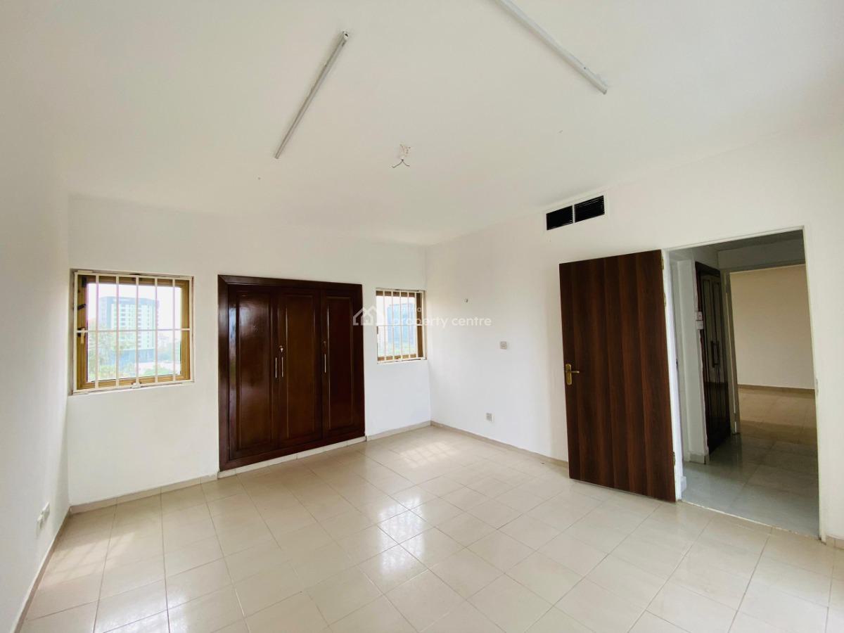 3 Bedroom Apartment with Swimming Pool, Gym & Boys Quarters, Ikoyi, Lagos, Flat / Apartment for Rent