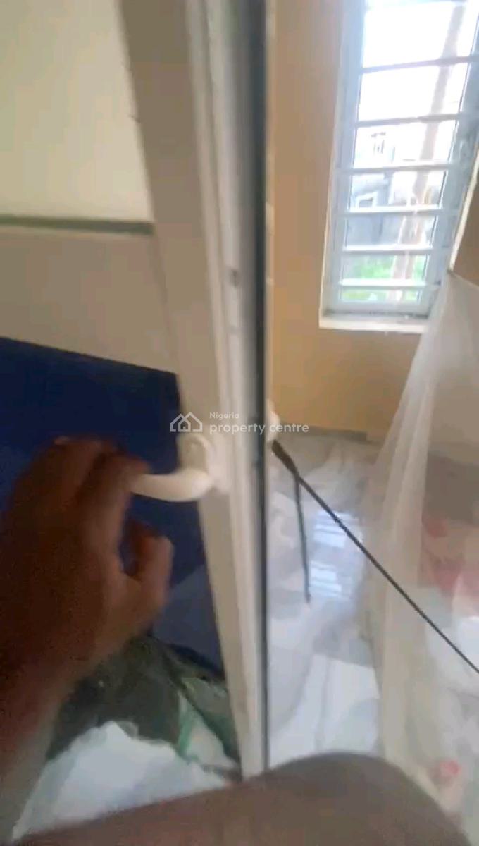 Newly Built 3bedroom Upstairs& Ground Floor, Pop. Kitchen Cabinets, Alagomeji, Yaba, Lagos, Flat / Apartment for Rent