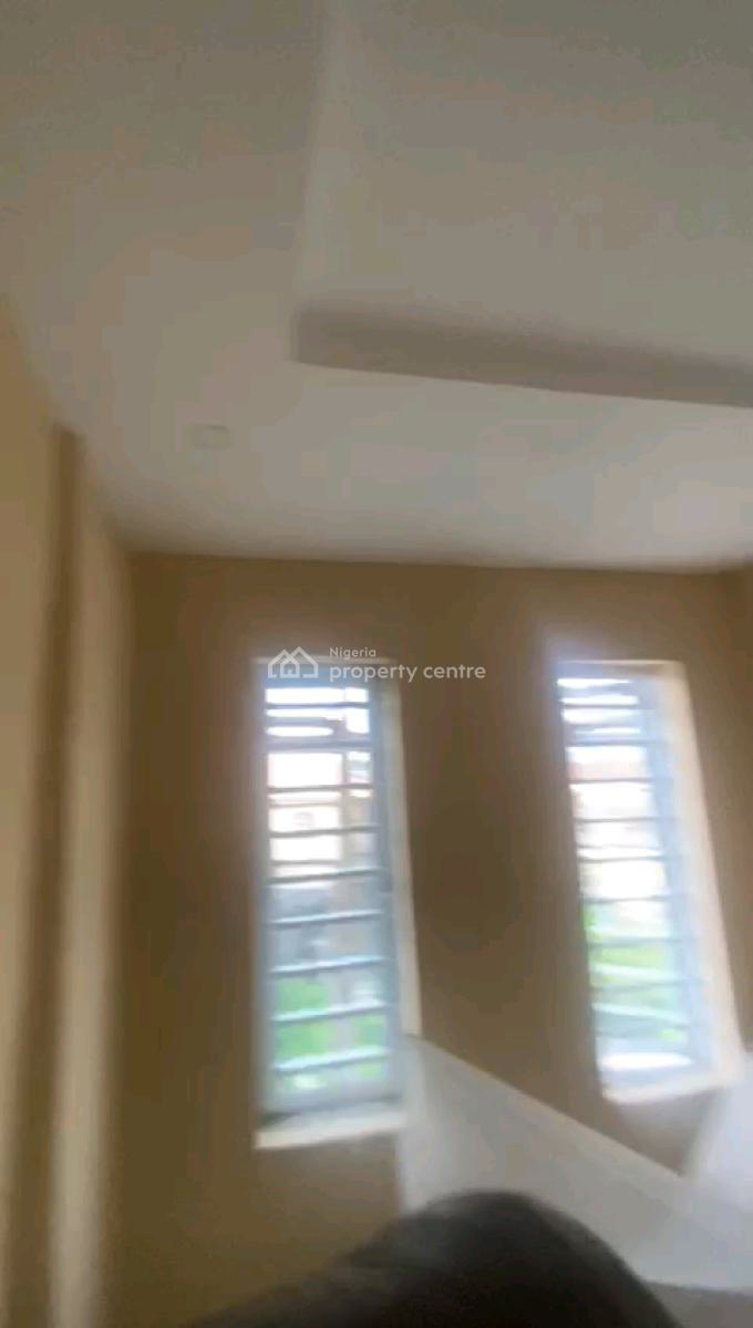 Newly Built 3bedroom Upstairs& Ground Floor, Pop. Kitchen Cabinets, Alagomeji, Yaba, Lagos, Flat / Apartment for Rent
