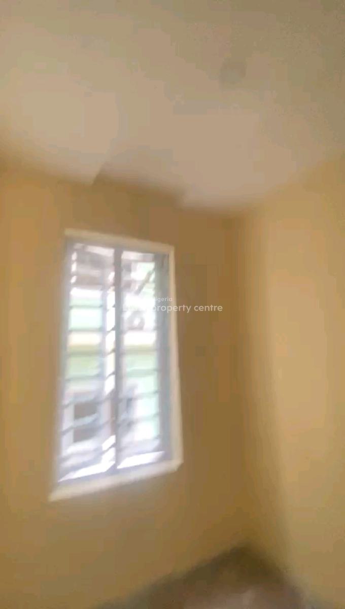 Newly Built 3bedroom Upstairs& Ground Floor, Pop. Kitchen Cabinets, Alagomeji, Yaba, Lagos, Flat / Apartment for Rent