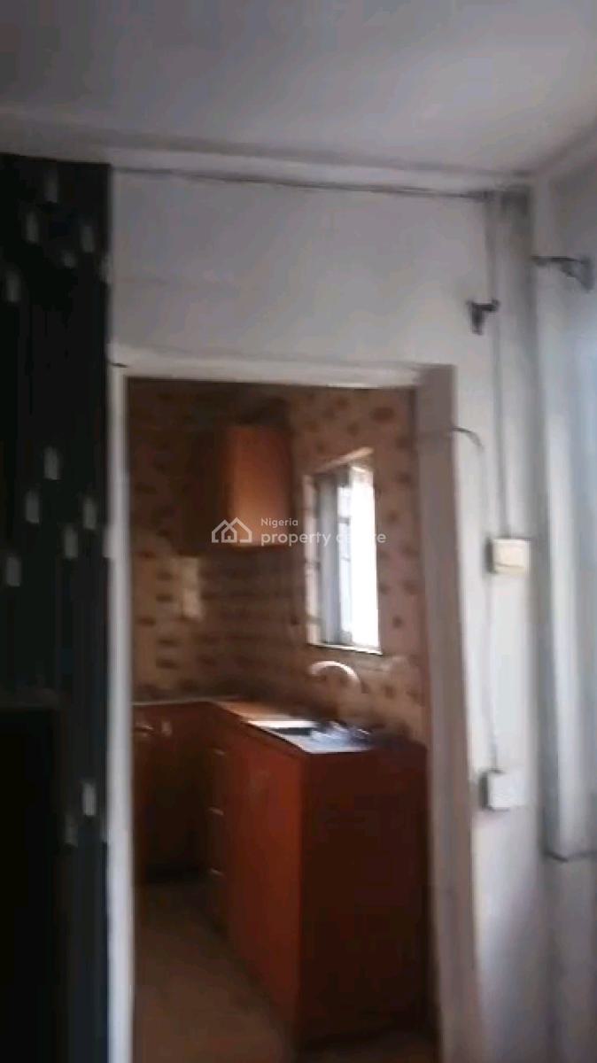 Standard and Executive Two Bedroom Flat, Alagomeji, Yaba, Lagos, Flat / Apartment for Rent