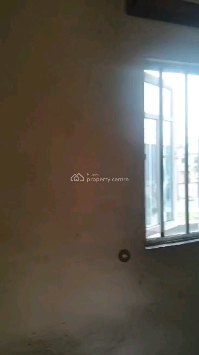 Standard and Executive Two Bedroom Flat, Alagomeji, Yaba, Lagos, Flat / Apartment for Rent