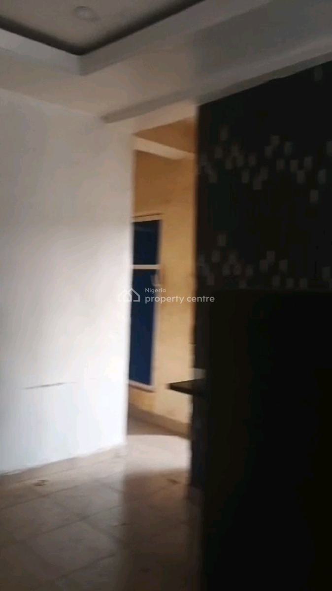 Standard and Executive Two Bedroom Flat, Alagomeji, Yaba, Lagos, Flat / Apartment for Rent