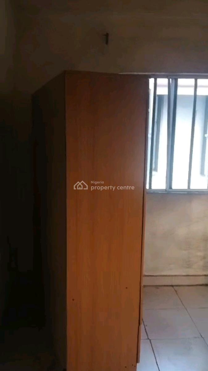 Standard and Executive Two Bedroom Flat, Alagomeji, Yaba, Lagos, Flat / Apartment for Rent