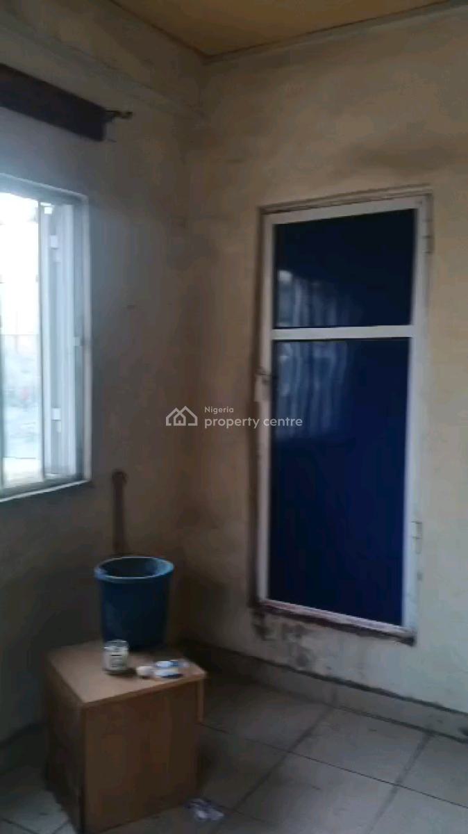 Standard and Executive Two Bedroom Flat, Alagomeji, Yaba, Lagos, Flat / Apartment for Rent