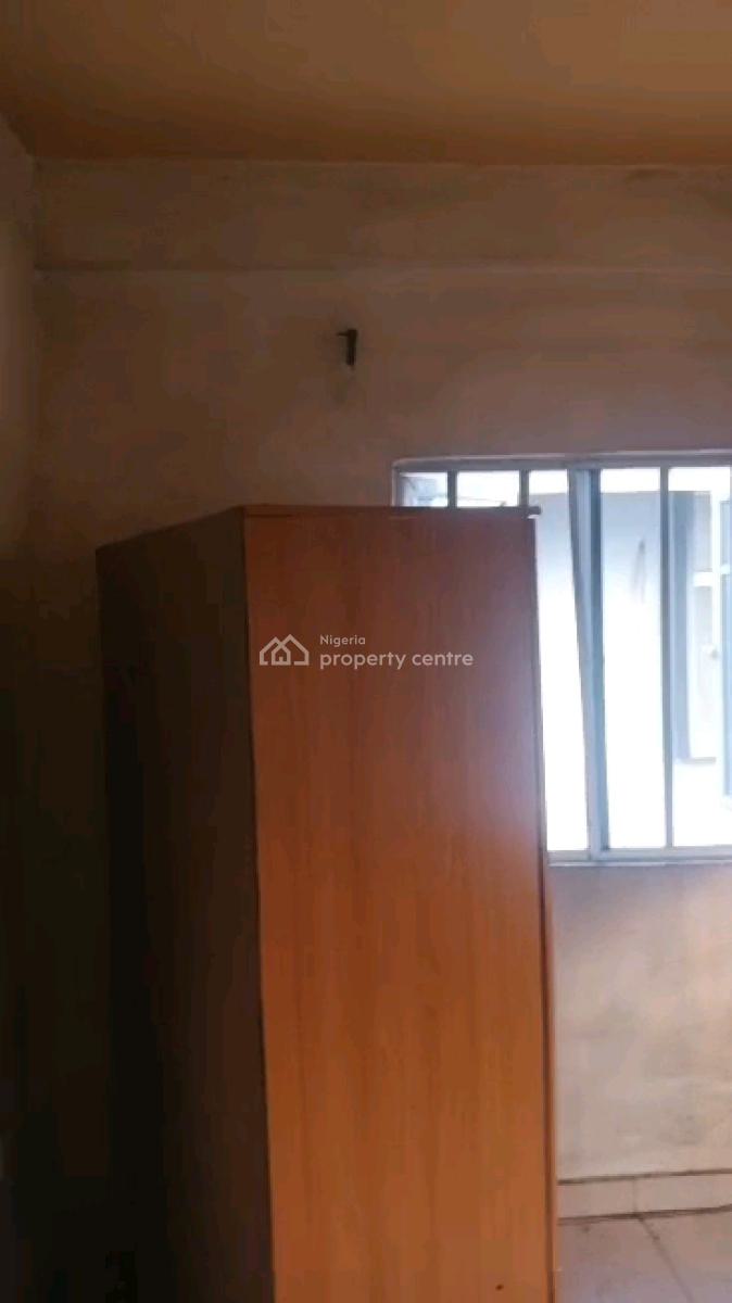 Standard and Executive Two Bedroom Flat, Alagomeji, Yaba, Lagos, Flat / Apartment for Rent