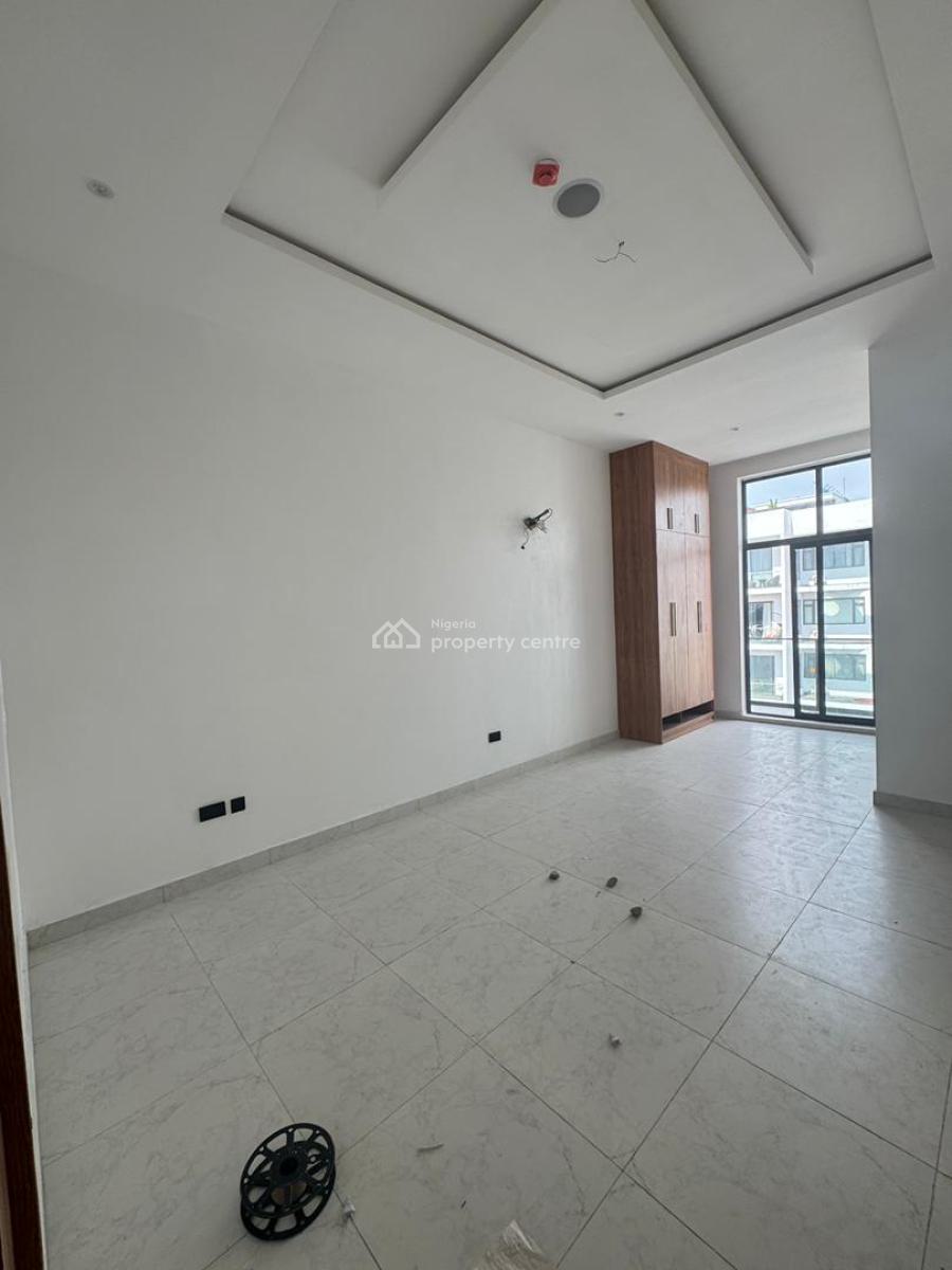 Luxury 2bedrooms, Lekki Phase 1, Lekki, Lagos, Flat / Apartment for Sale