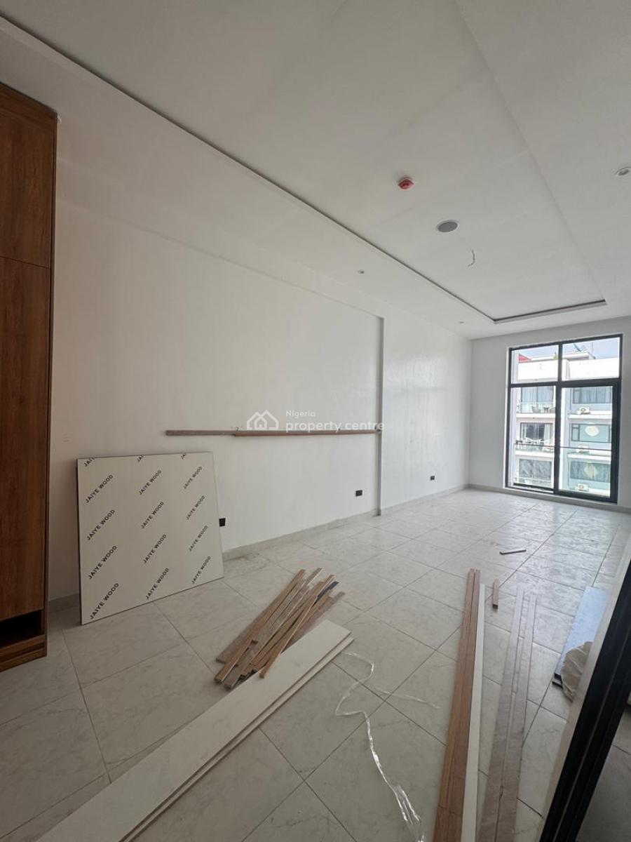 Luxury 2bedrooms, Lekki Phase 1, Lekki, Lagos, Flat / Apartment for Sale