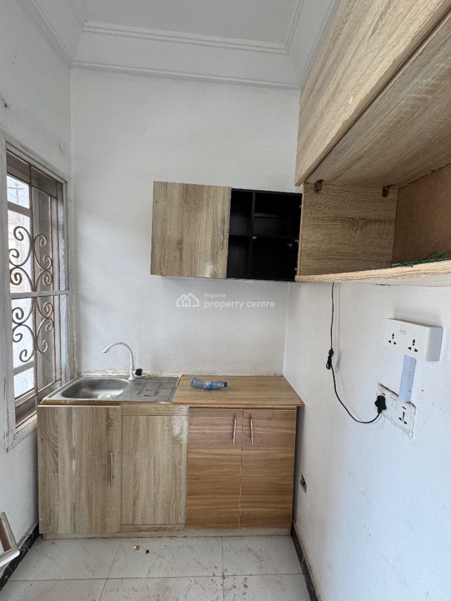 Self Contain Studio, Bera Estate, Lekki Expressway, Lekki, Lagos, Self Contain (single Rooms) for Rent