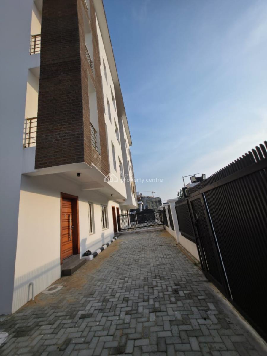 Luxury 4 Bedroom Maisonette with a Room Bq, Lekki Phase1 Extension, Lekki, Lagos, Flat / Apartment for Sale