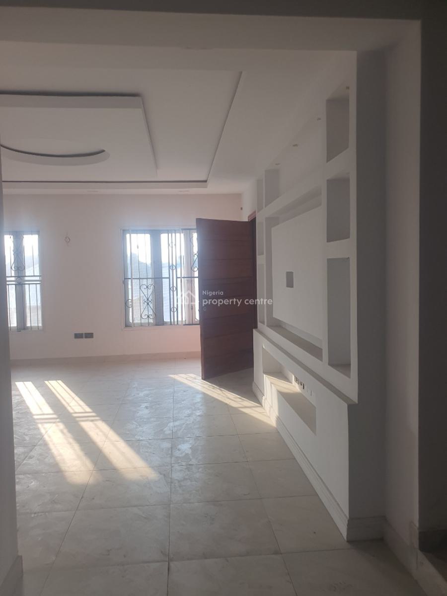 Luxury 4 Bedroom Maisonette with a Room Bq, Lekki Phase1 Extension, Lekki, Lagos, Flat / Apartment for Sale