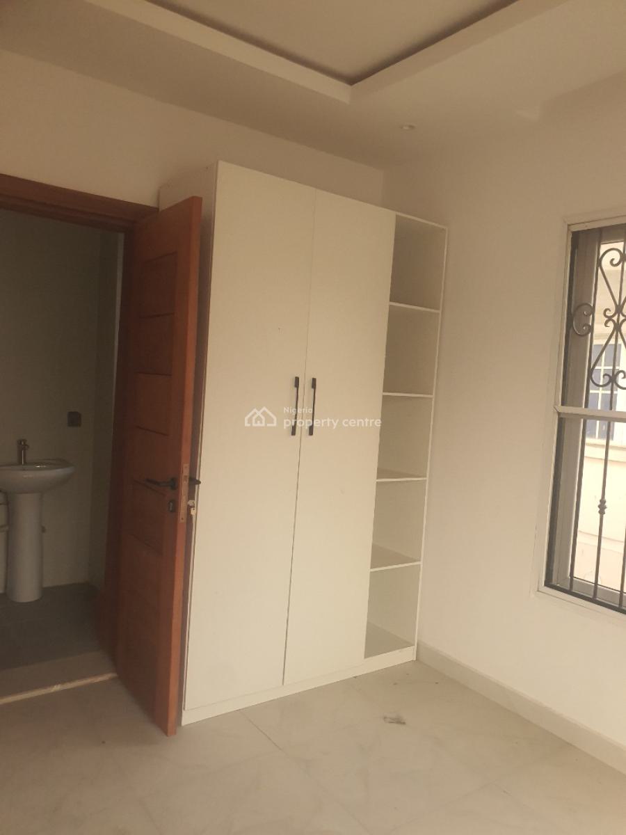 Luxury 4 Bedroom Maisonette with a Room Bq, Lekki Phase1 Extension, Lekki, Lagos, Flat / Apartment for Sale