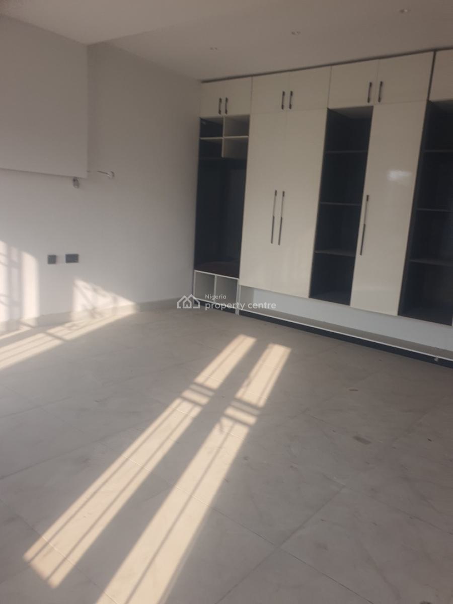 Luxury 4 Bedroom Maisonette with a Room Bq, Lekki Phase1 Extension, Lekki, Lagos, Flat / Apartment for Sale
